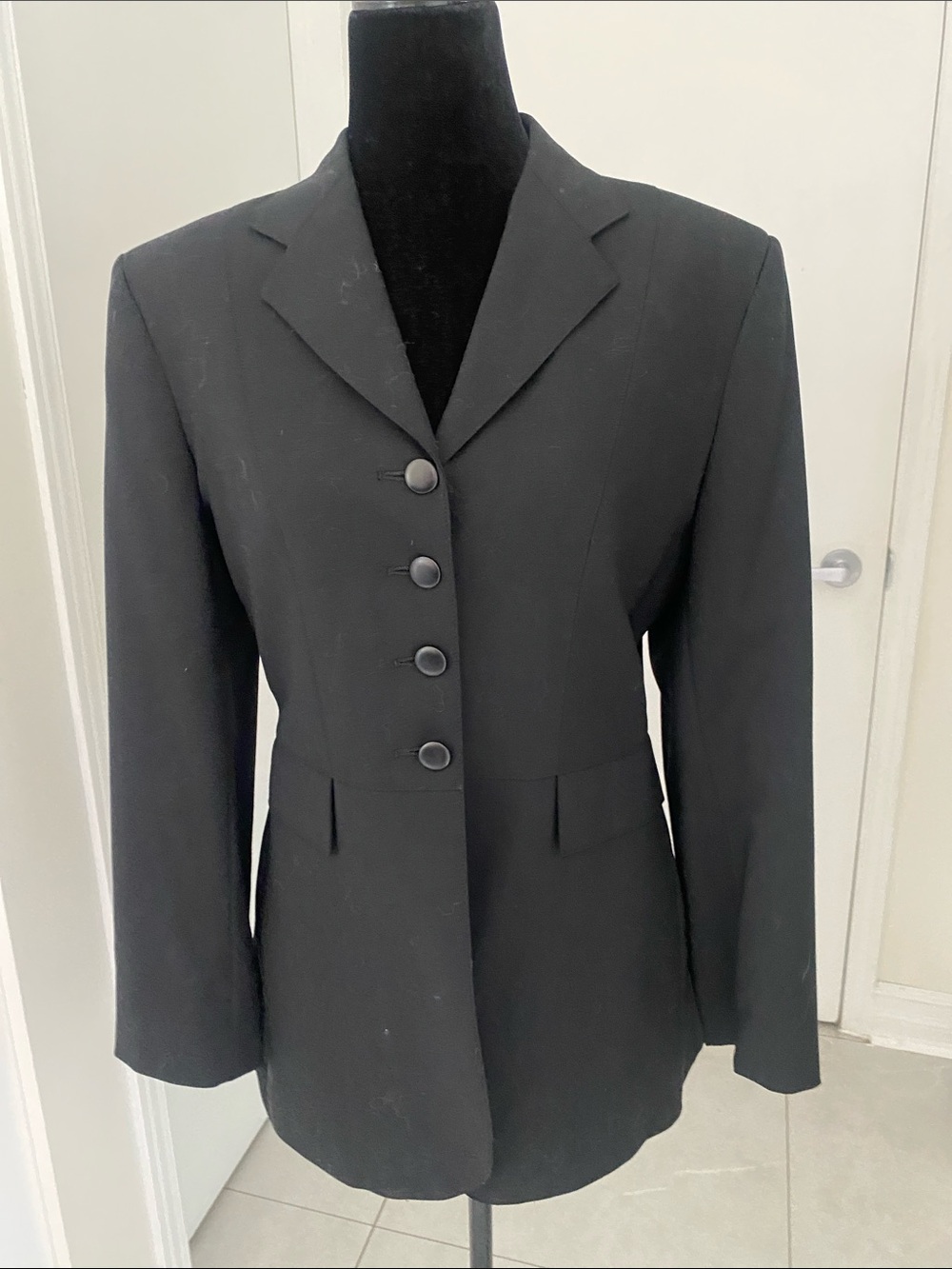 VTG CLASSIC Made in Canada Wool Black Tailored Button Blazer Jacket Size Medium